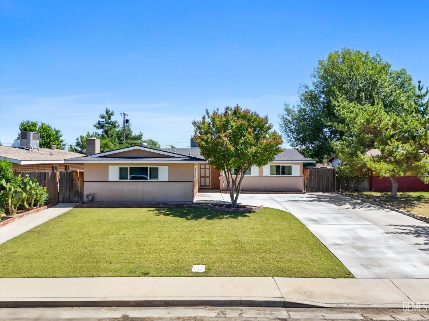 1013 Portal Avenue