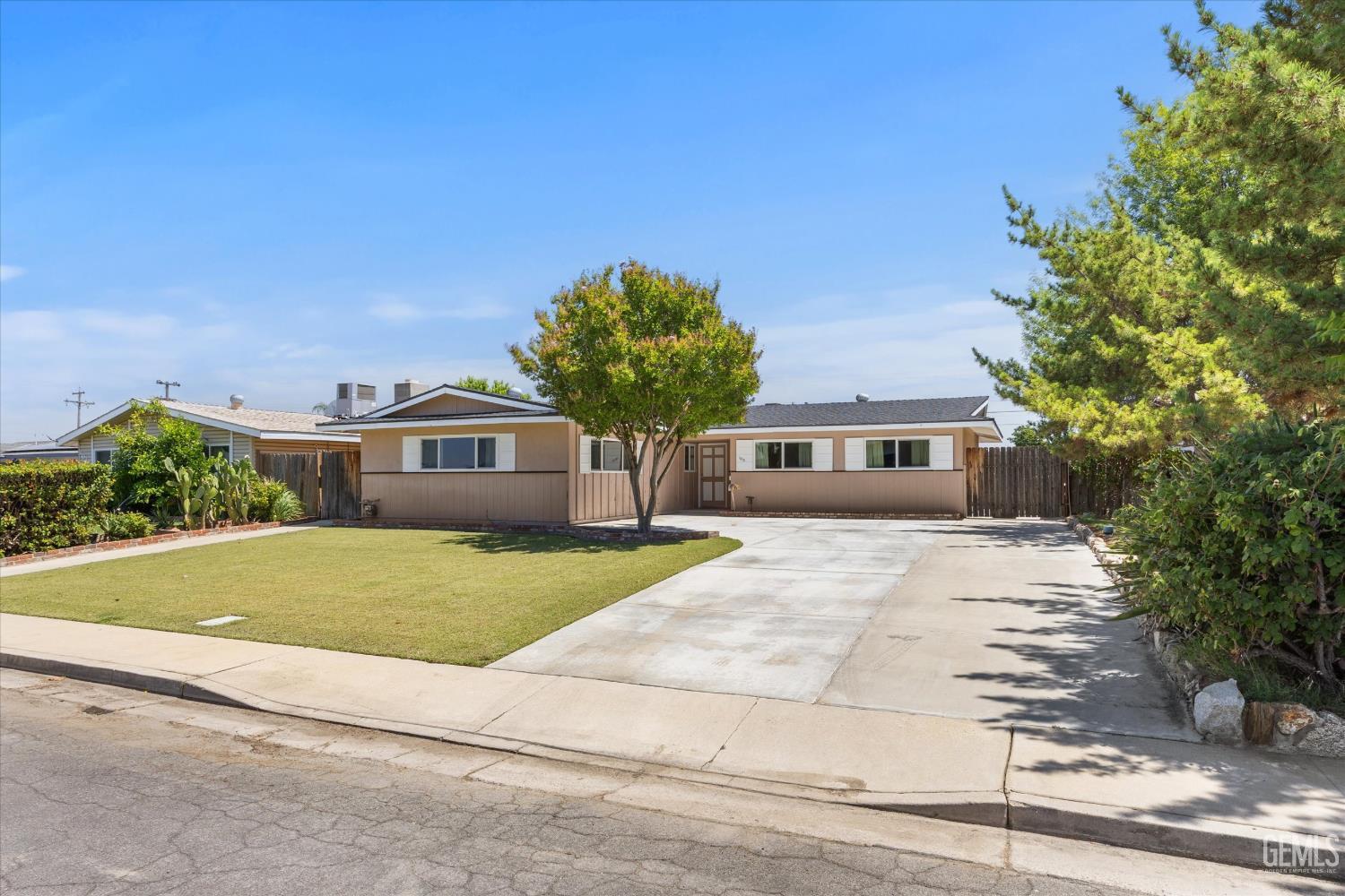 1013 Portal Avenue