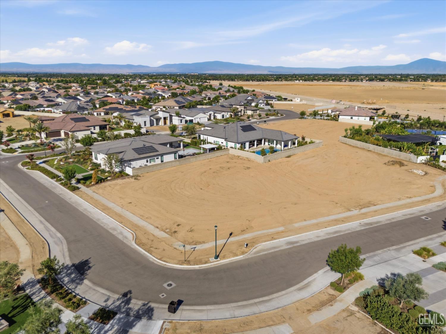 14015 Ladbrook Way