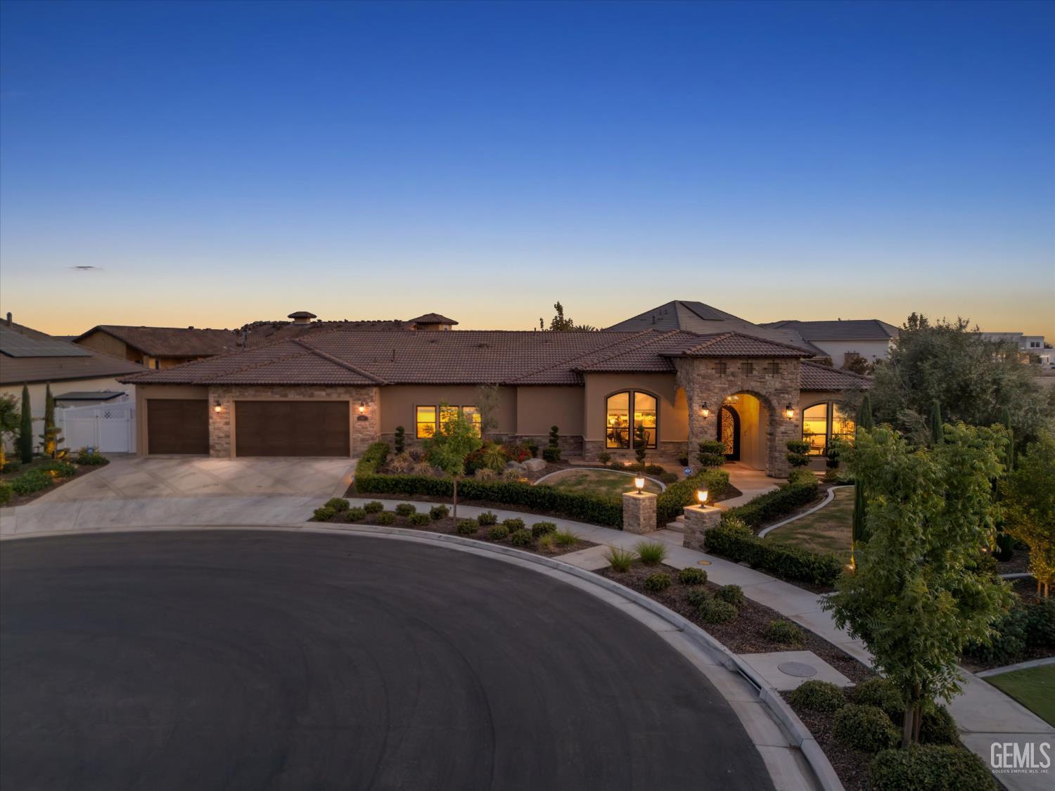 13827 Faringford Lane