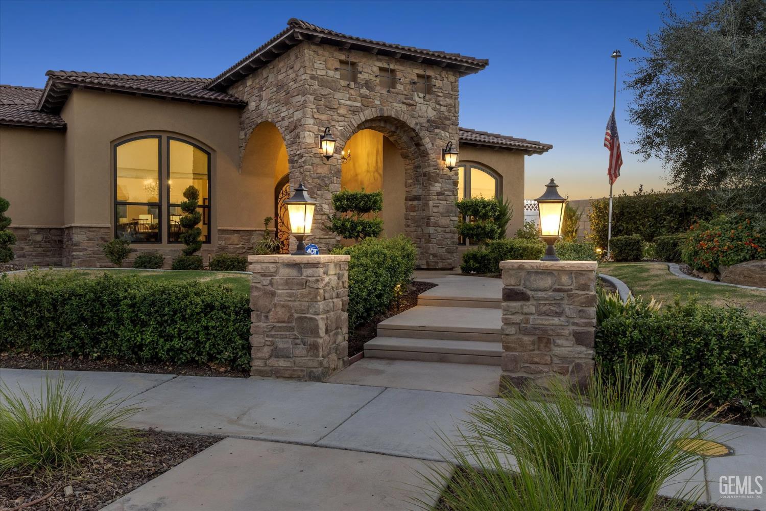 13827 Faringford Lane