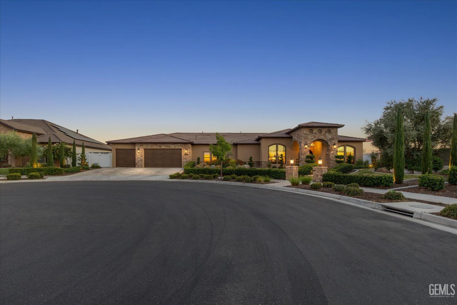 13827 Faringford Lane