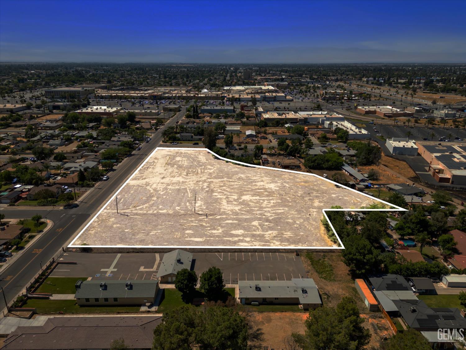 1101 Castro Lane