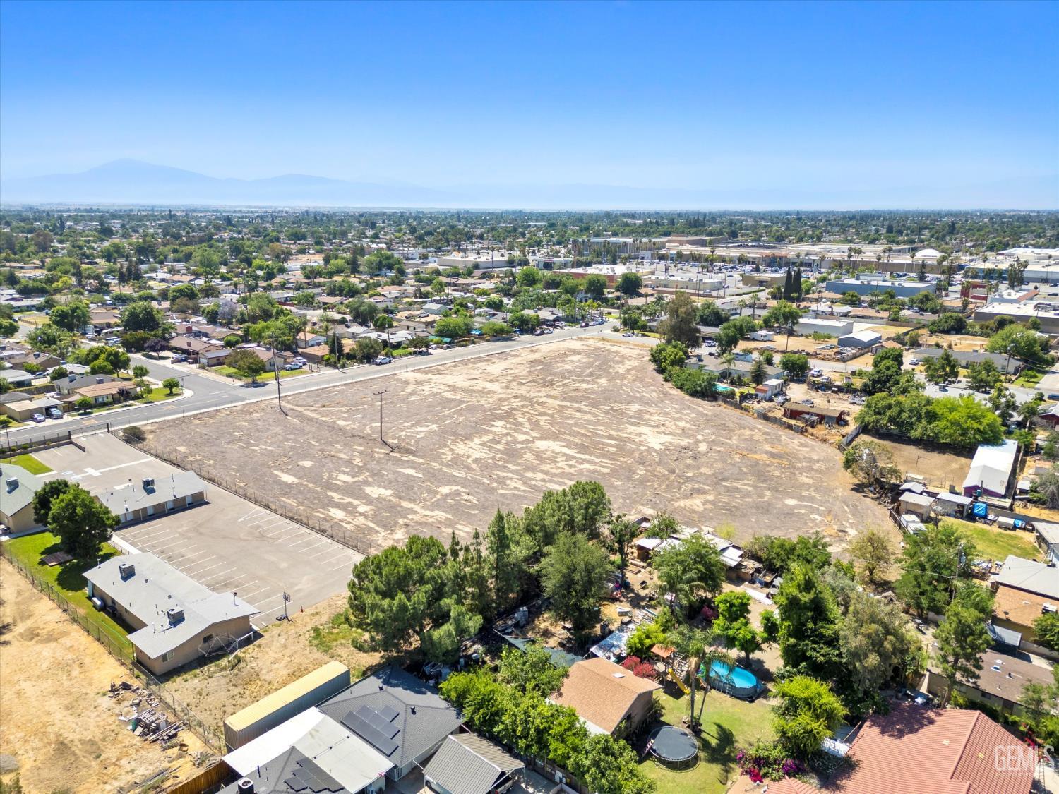 1101 Castro Lane