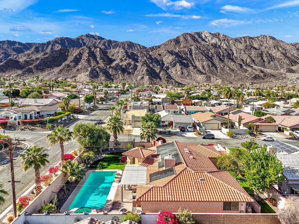 53720 Avenida Carranza