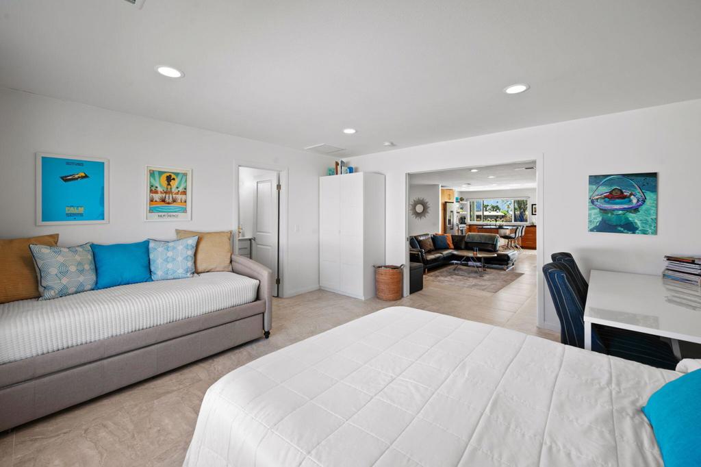 76653 New York Avenue