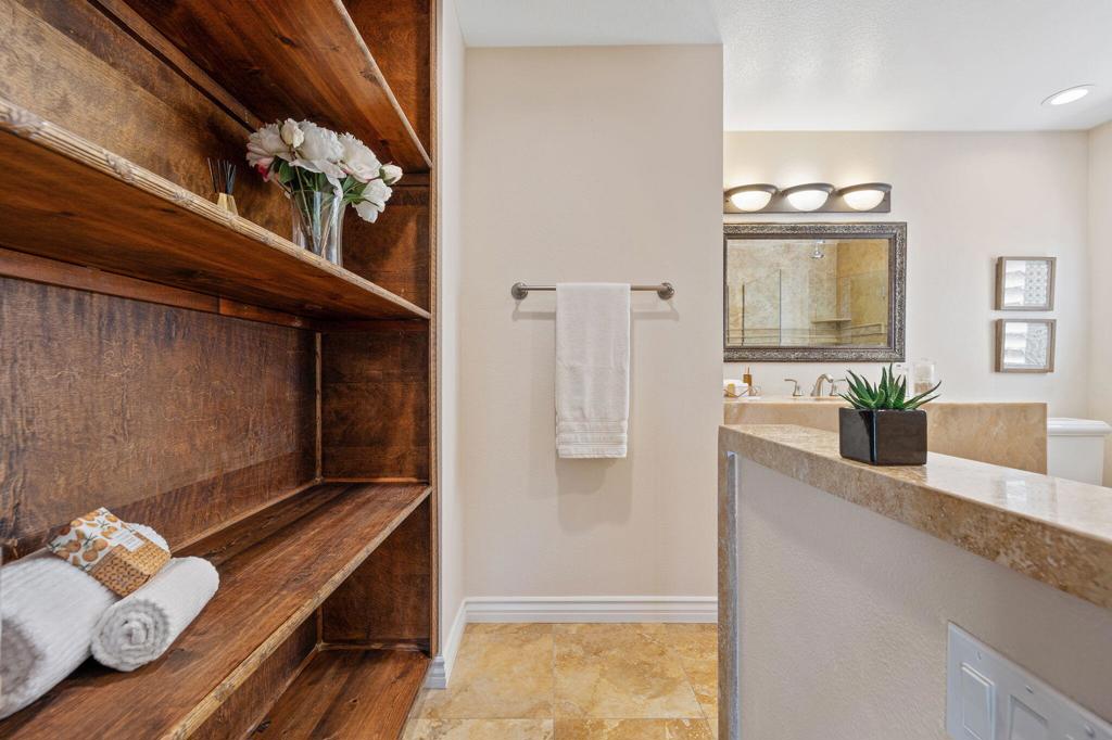 39165 Regency Way