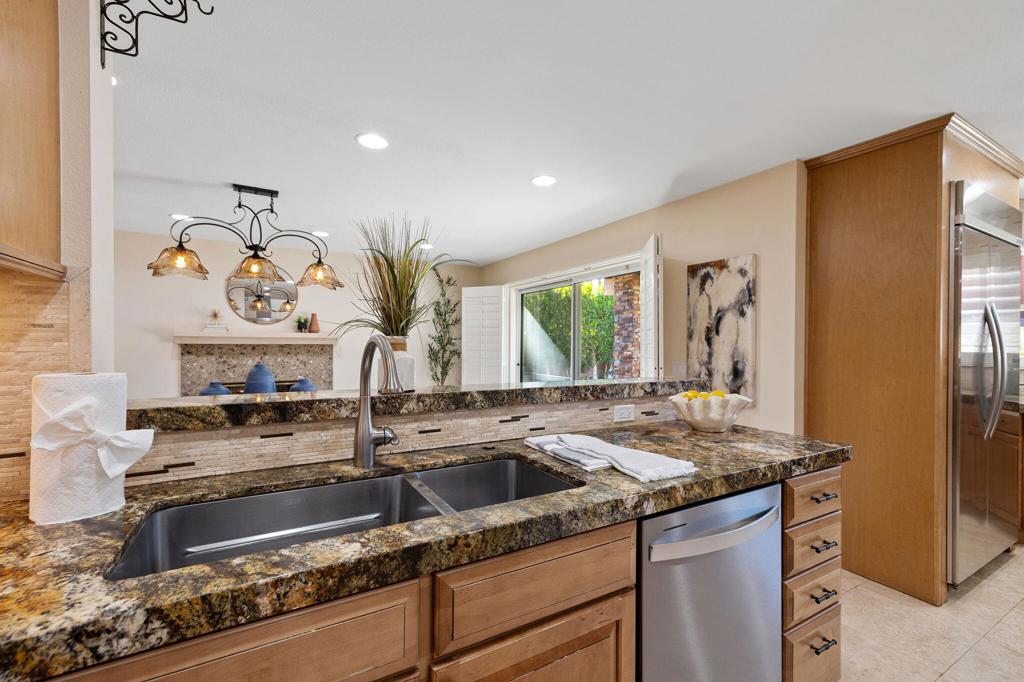 39165 Regency Way