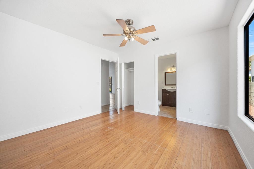 54805 Avenida Carranza