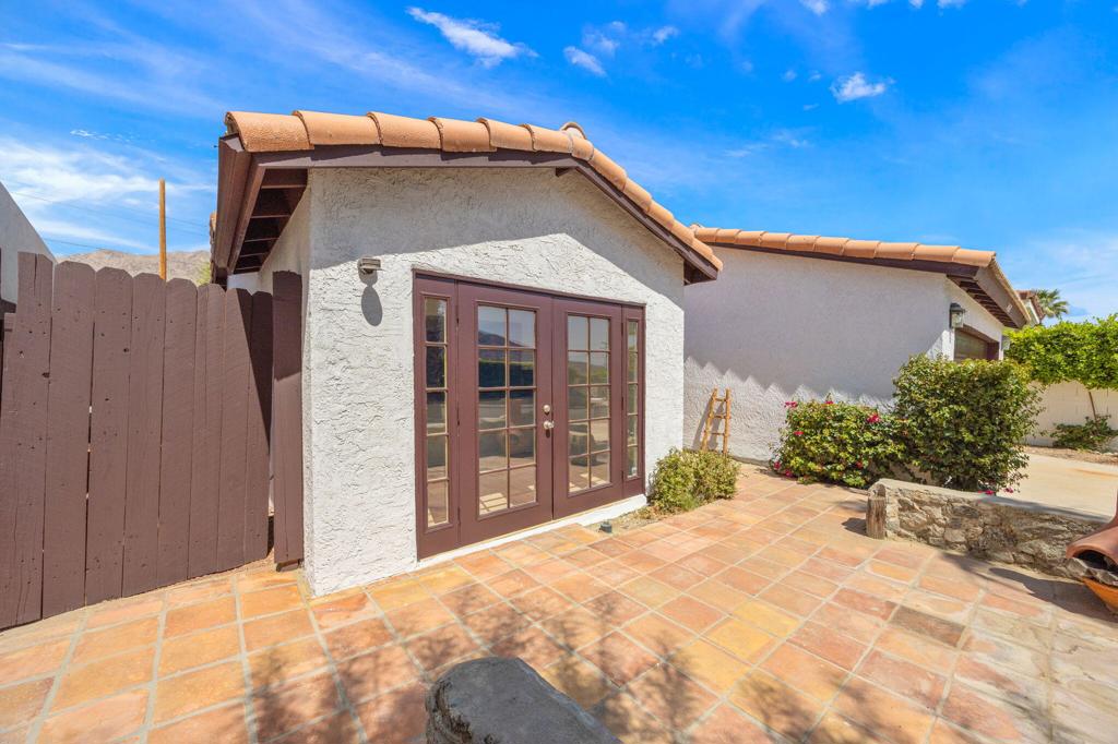 54805 Avenida Carranza