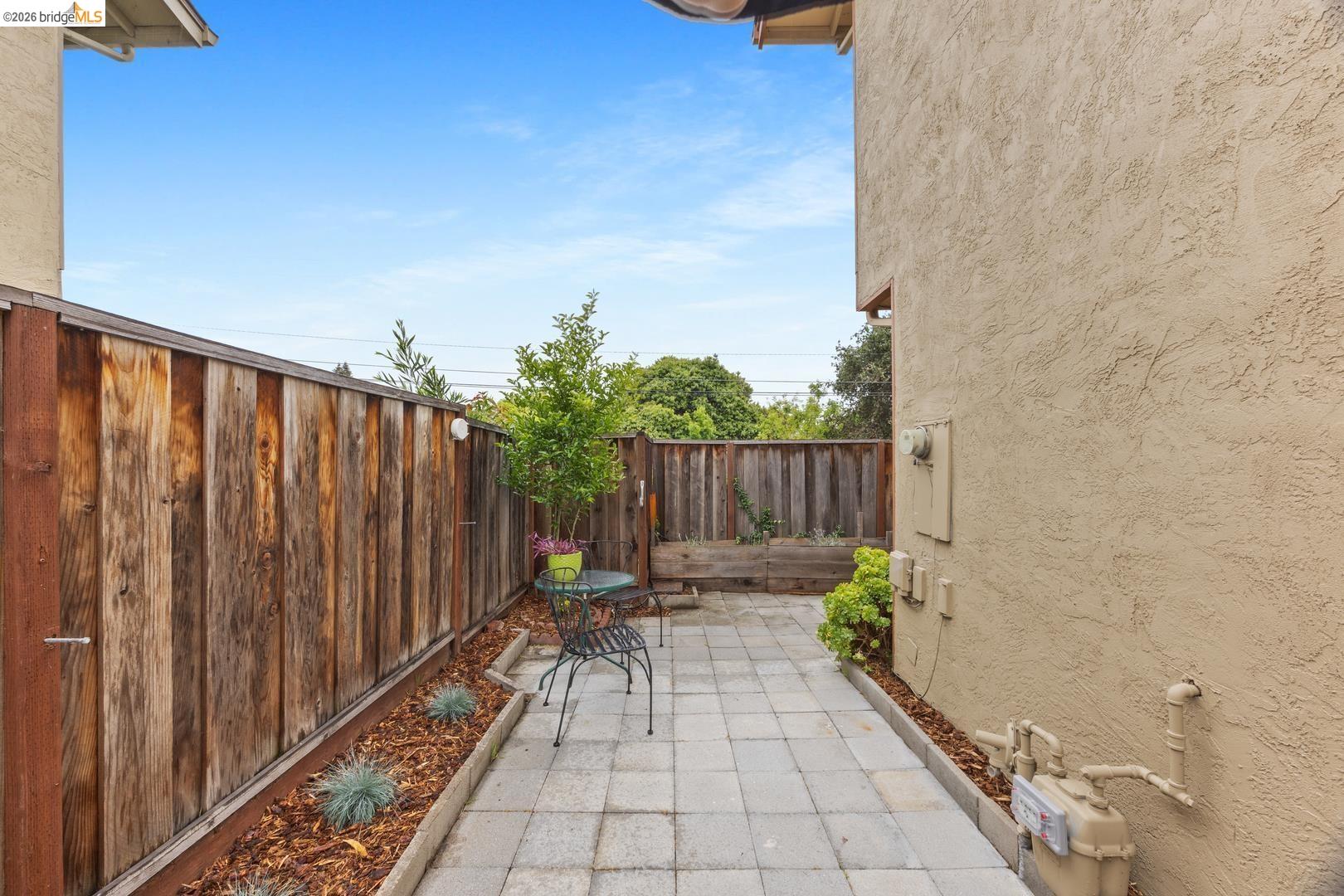 43 Paseo Grande APT A