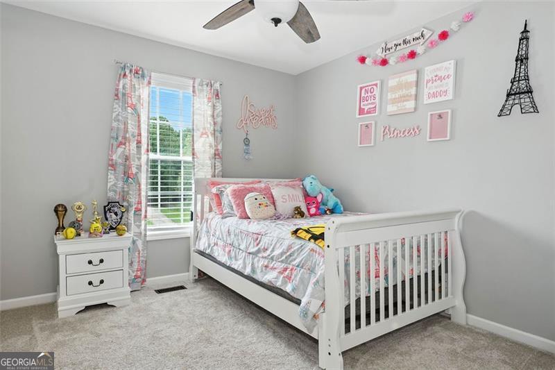 302 WHITE MARBLE Way