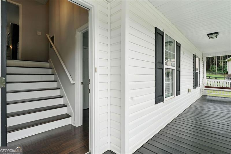 302 WHITE MARBLE Way