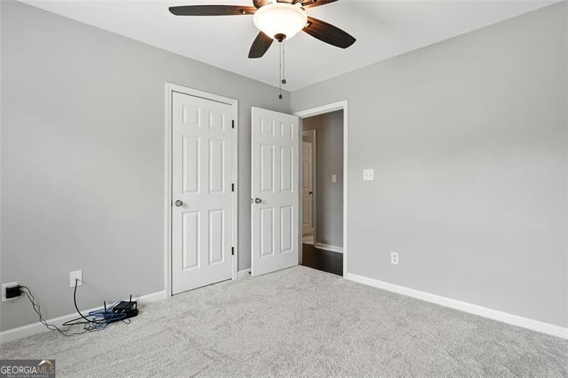 302 WHITE MARBLE Way