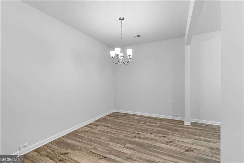 2832 Saratoga Lake View