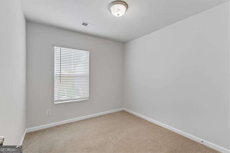 2832 Saratoga Lake View