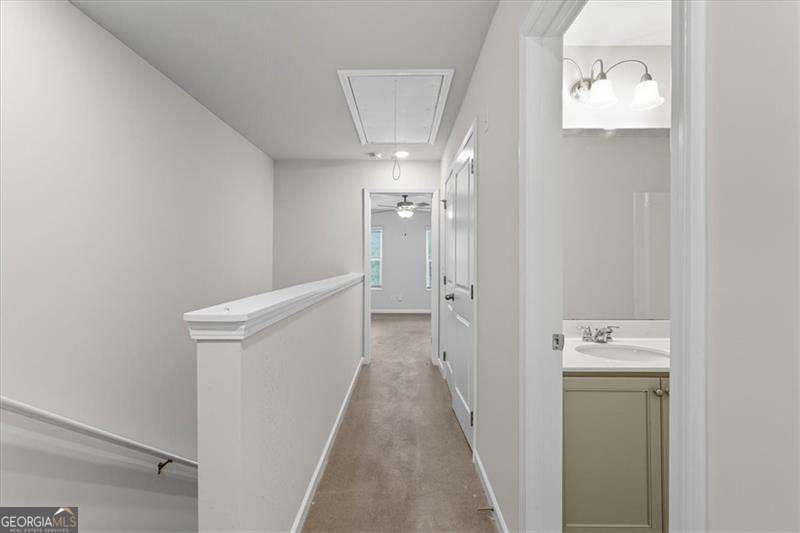 2832 Saratoga Lake View