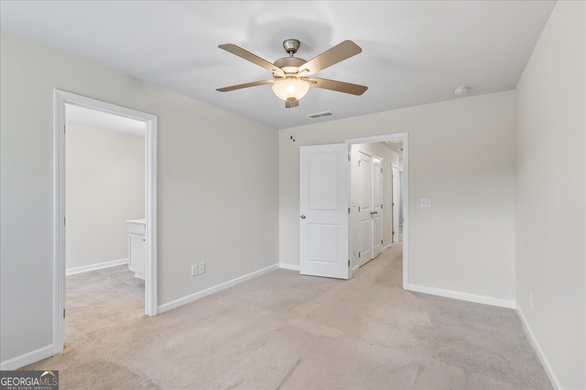 2832 Saratoga Lake View