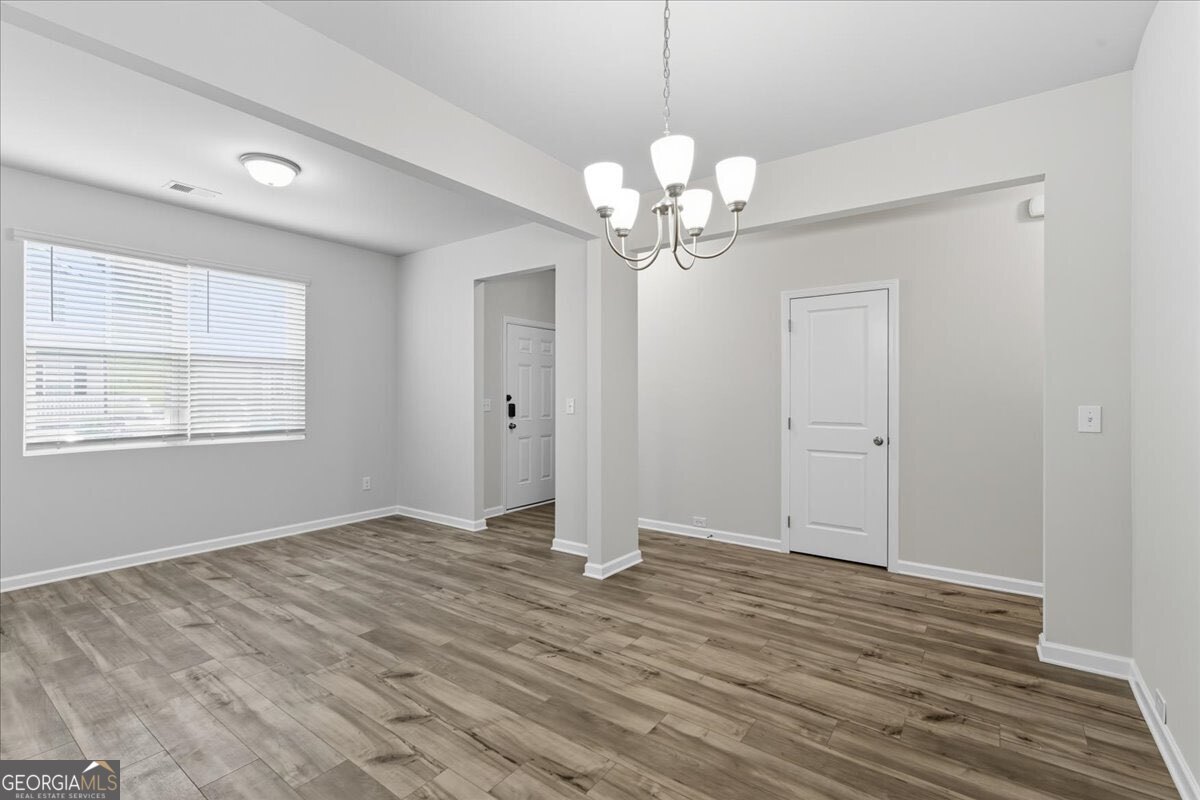 2832 Saratoga Lake View