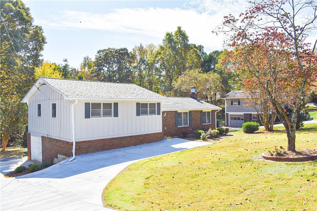 1523 Dupree Road