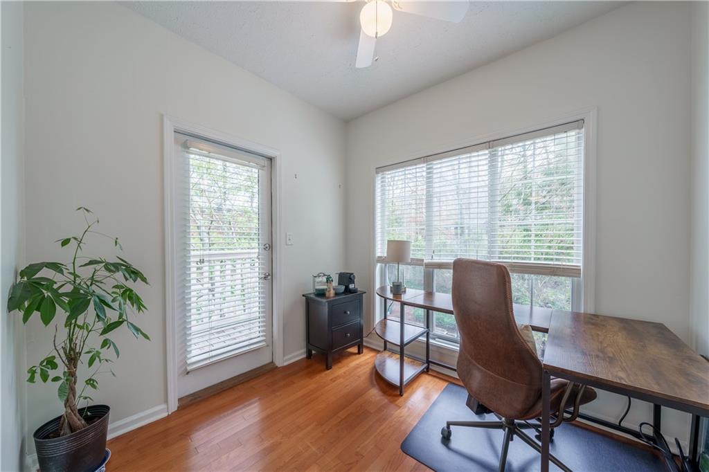 1250 Parkwood Circle SE Unit 1211