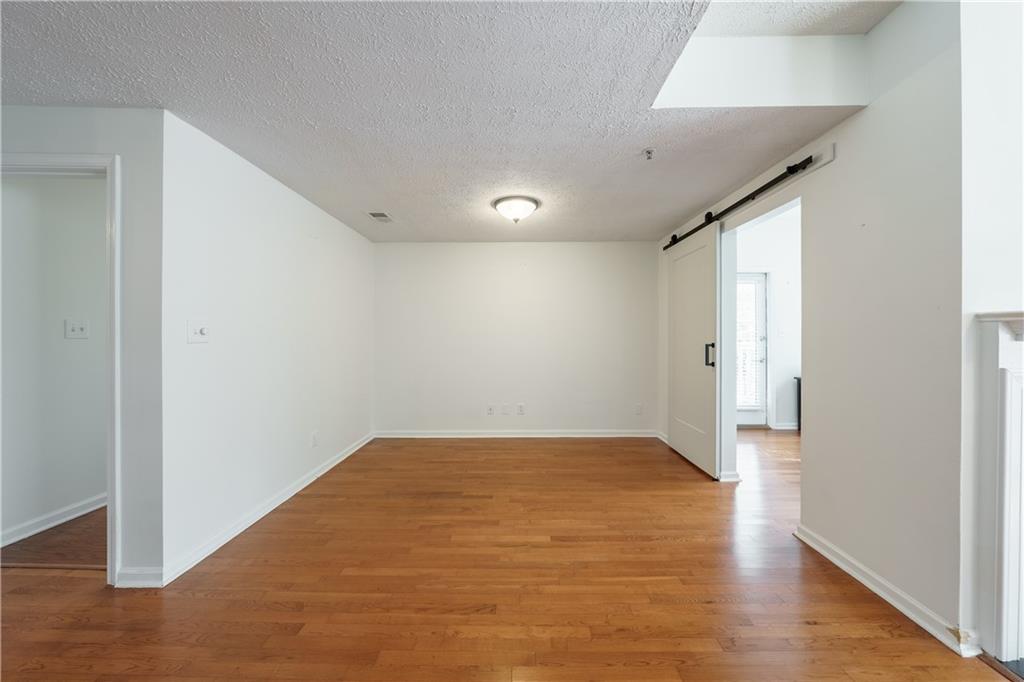 1250 Parkwood Circle SE Unit 1211