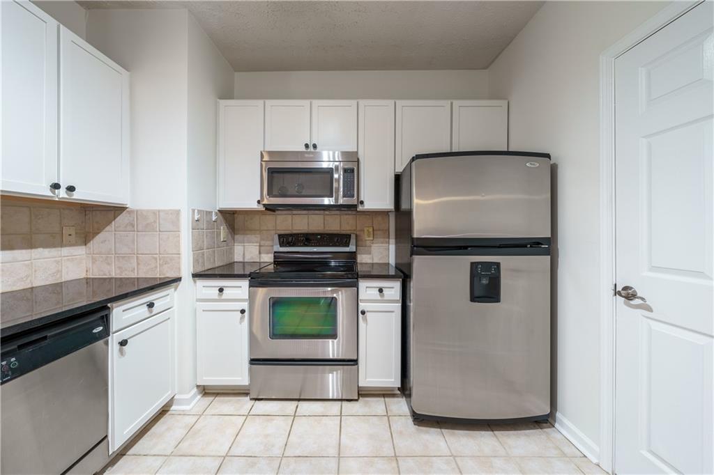 1250 Parkwood Circle SE Unit 1211