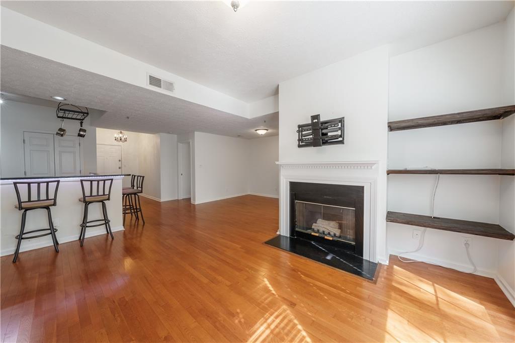 1250 Parkwood Circle SE Unit 1211