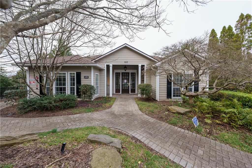 1250 Parkwood Circle SE Unit 1211