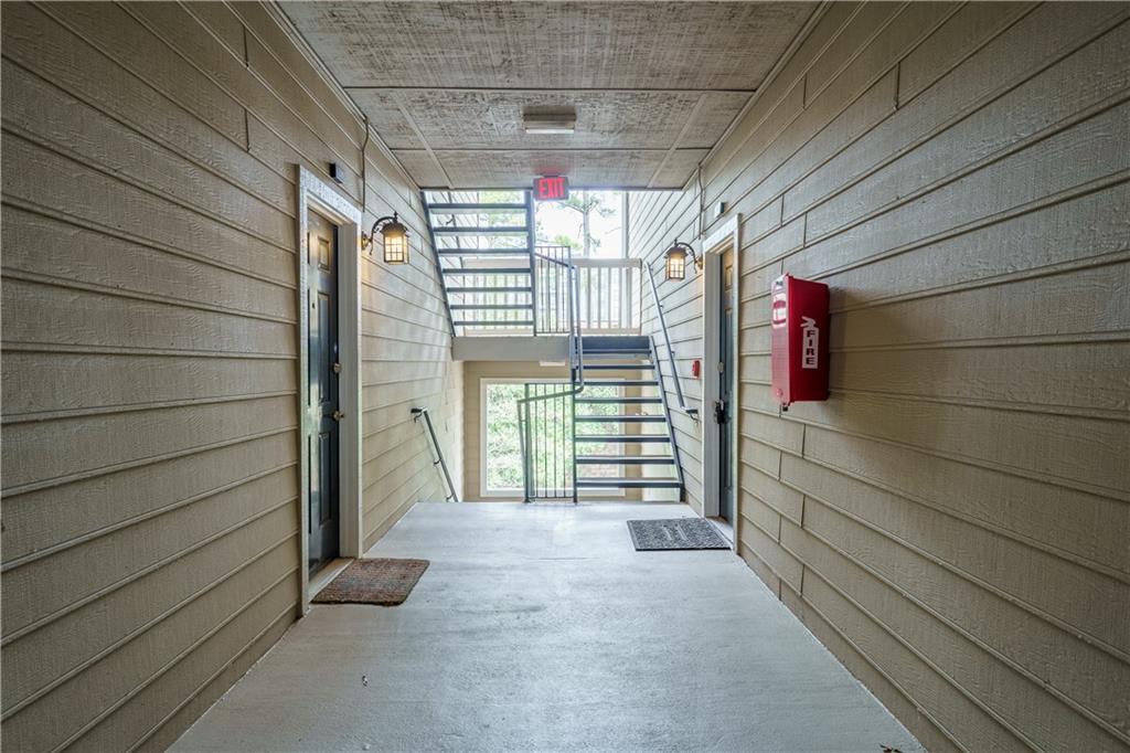 1250 Parkwood Circle SE Unit 1211