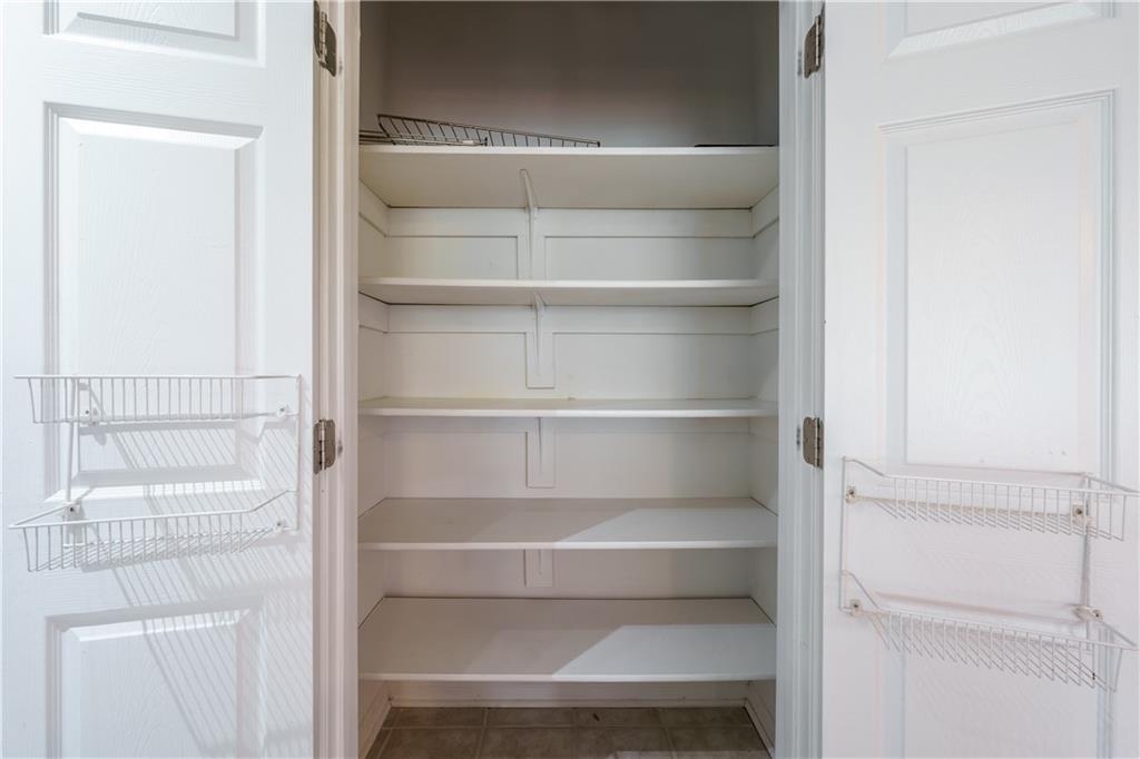1250 Parkwood Circle SE Unit 1211
