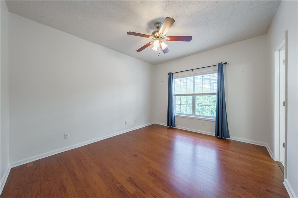 1250 Parkwood Circle SE Unit 1211