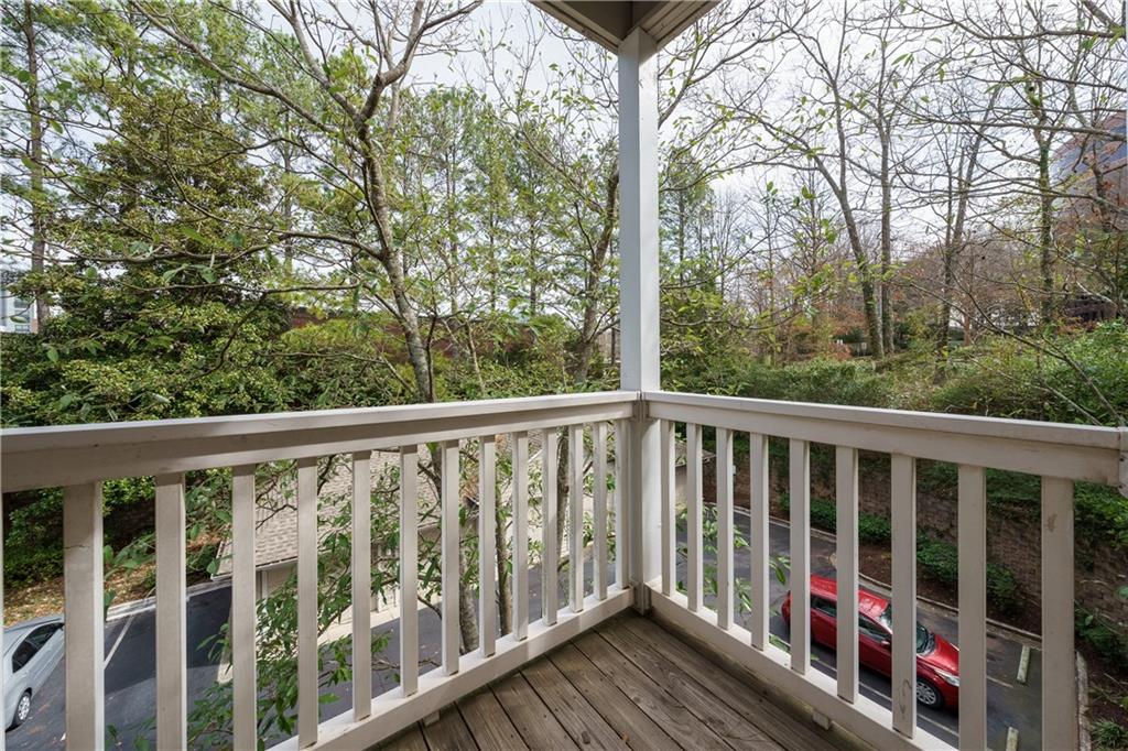1250 Parkwood Circle SE Unit 1211