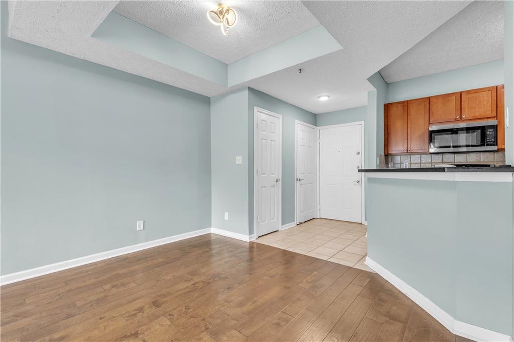 1250 Parkwood Circle SE Unit 2007