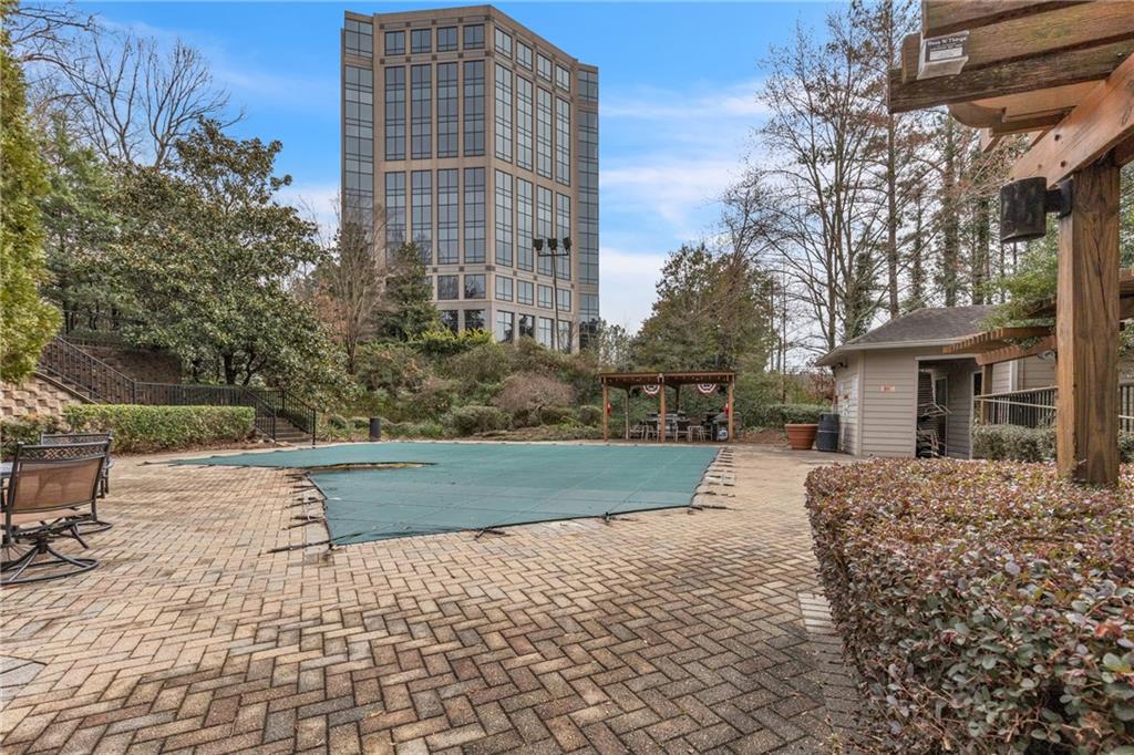 1250 Parkwood Circle SE Unit 2007