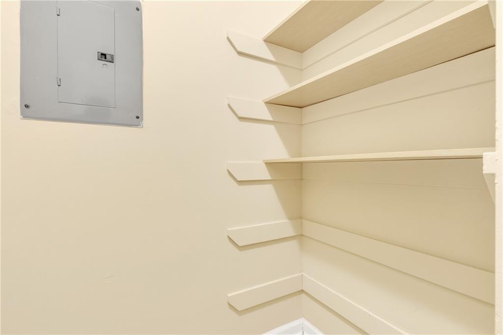 1250 Parkwood Circle SE Unit 2007