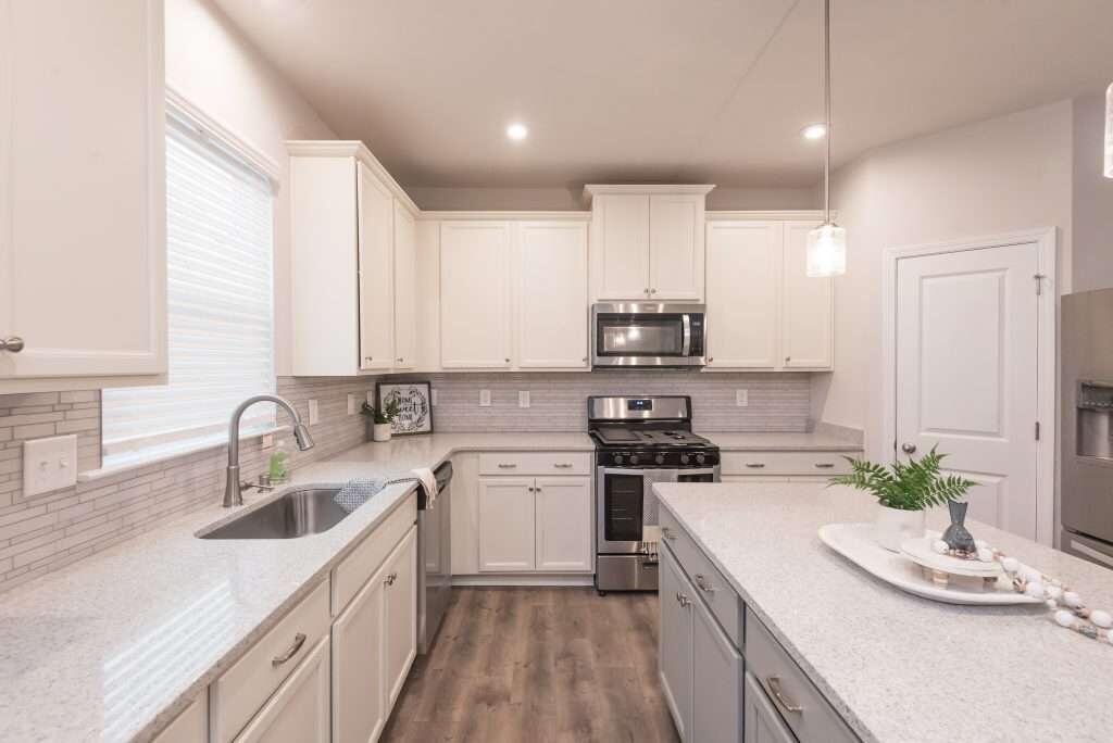 4421 Demesne Way