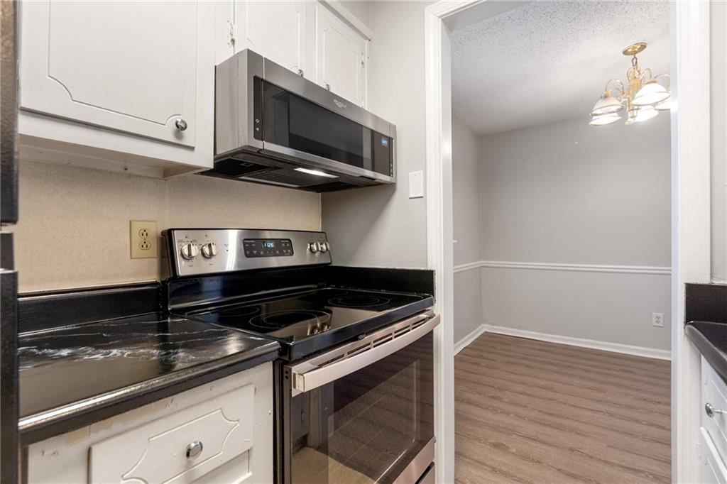 50 Monet Court NW