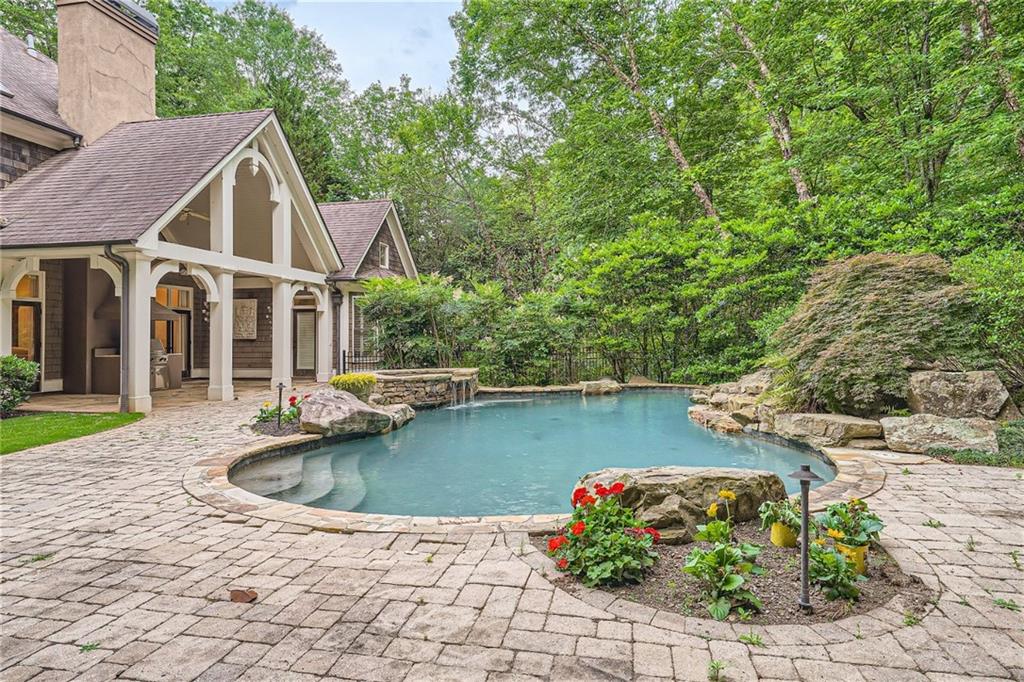 120 Charleston Circle