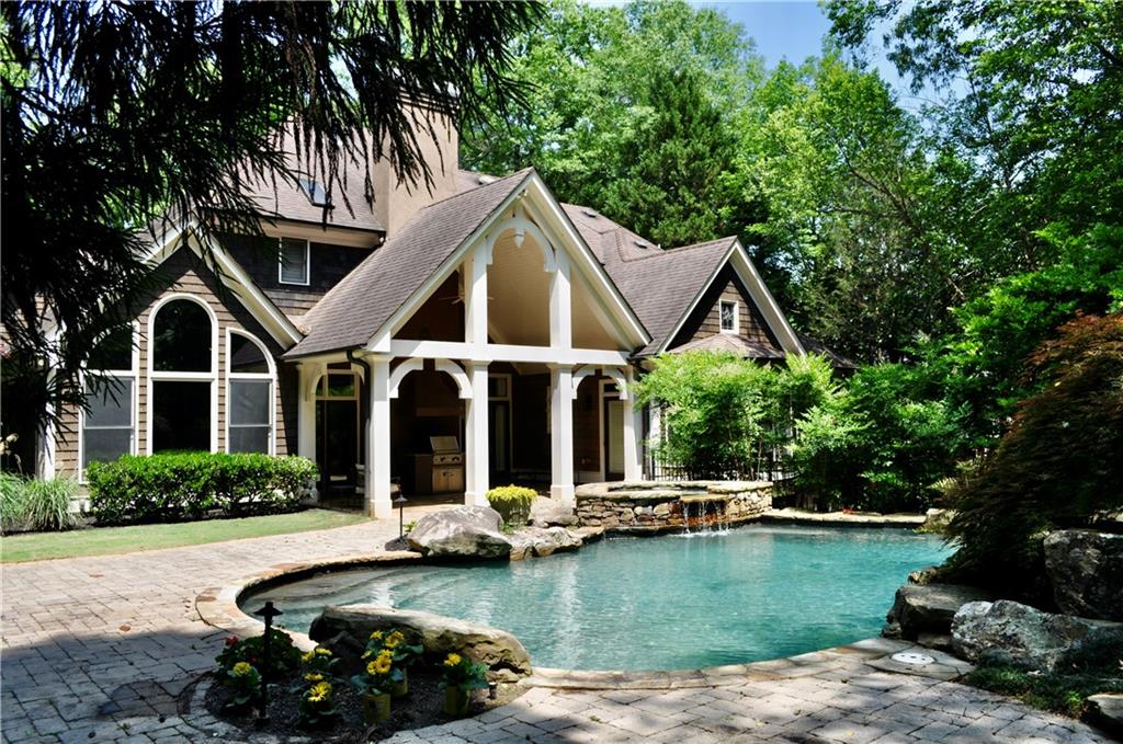 120 Charleston Circle