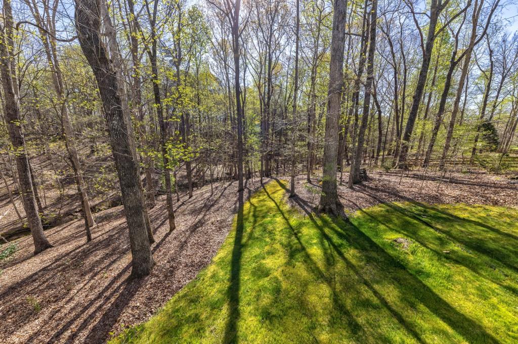 398 Hunters Court