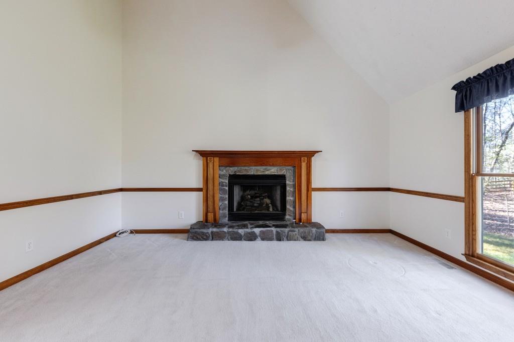 398 Hunters Court