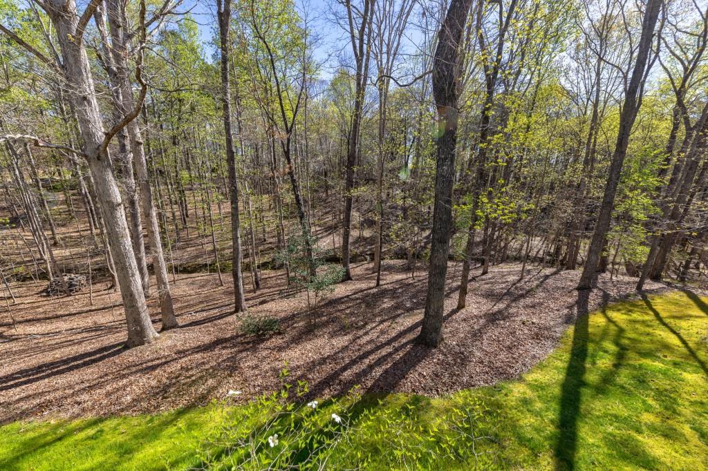 398 Hunters Court