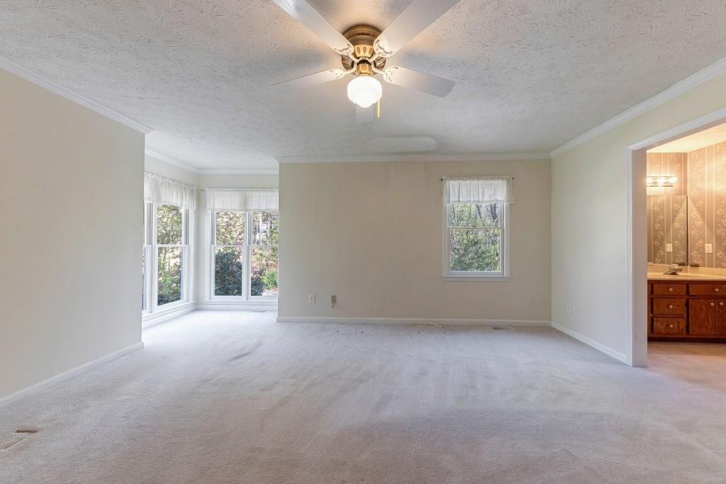 398 Hunters Court