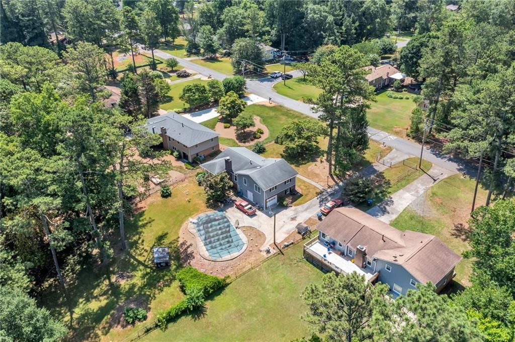 2035 Mozelle Drive