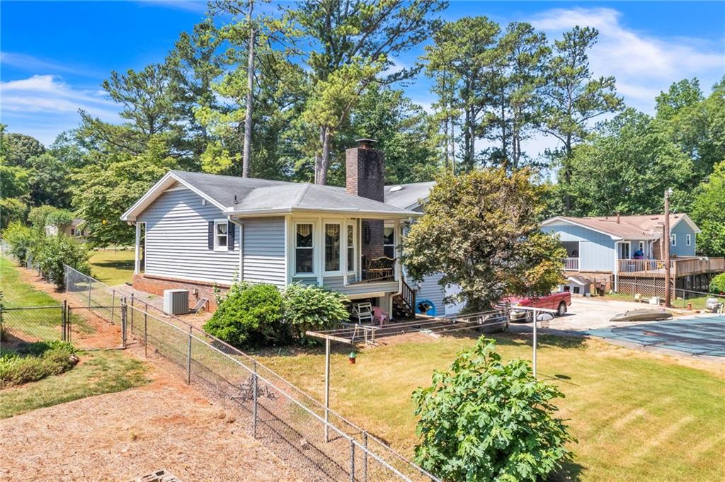 2035 Mozelle Drive