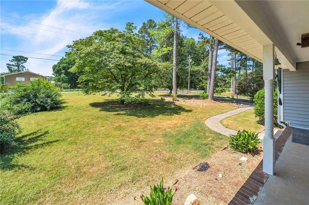 2035 Mozelle Drive