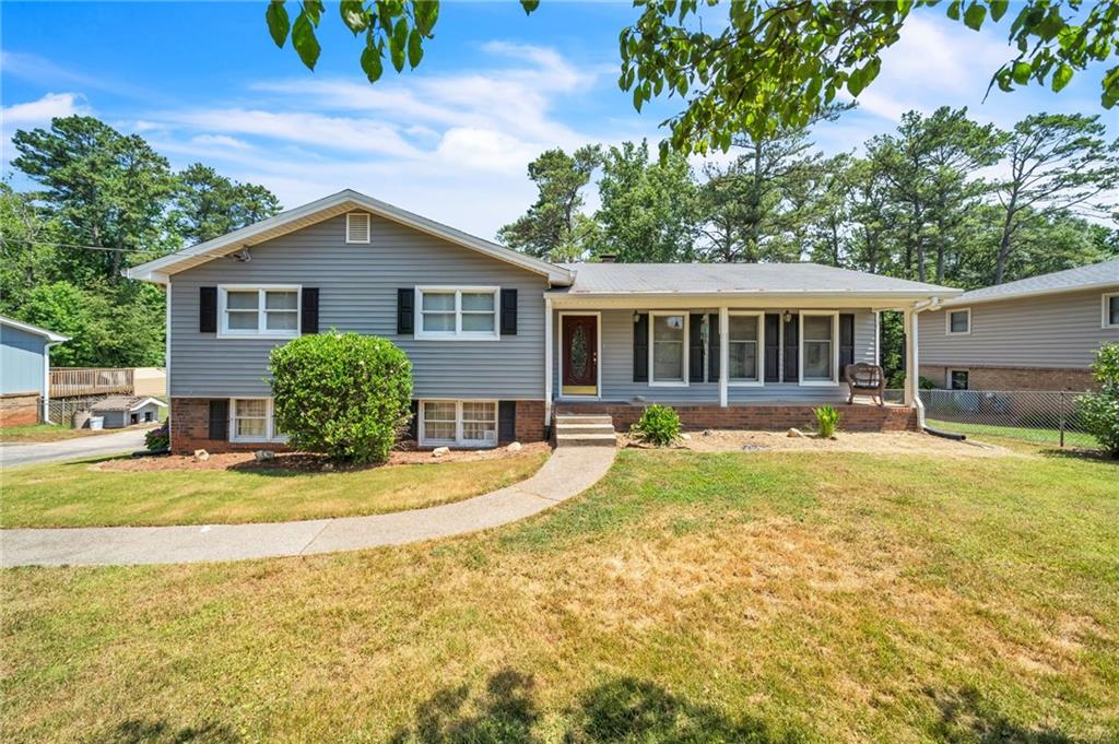 2035 Mozelle Drive
