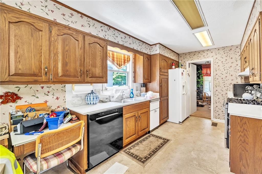 2035 Mozelle Drive