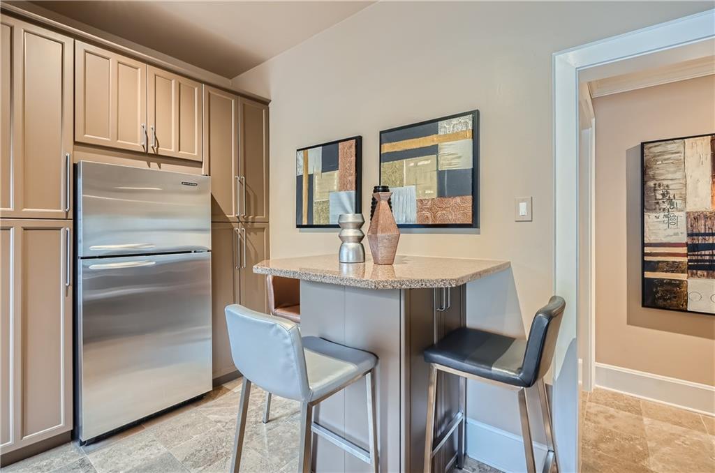 124 Lafayette Drive NE Unit 6